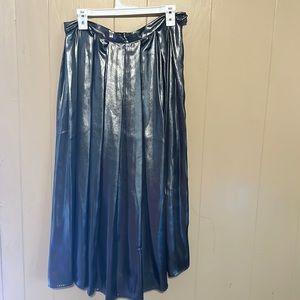 Who. What wear skirt